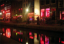 Dzielnica Czerwonych Latarnii w Amsterdamie