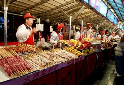 Donghuamen - nocny market w Pekinie (fot. flickr.com)
