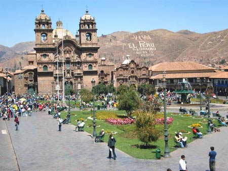 Iglesia de Compania i Plaza de Armas w Cuzco