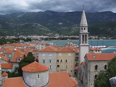 Budva - widok na Stare Miasto, fot. wikimedia.org