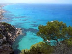 Malownicza zatoka na Formenterze