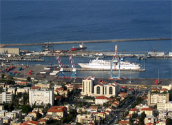 Widok na port w Hajfie