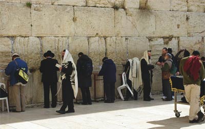Przy Ścianie Płaczu w Jerozolimie.