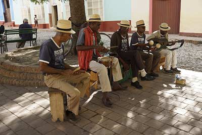 Tradycyjny sposób spędzania czasu na Kubie.