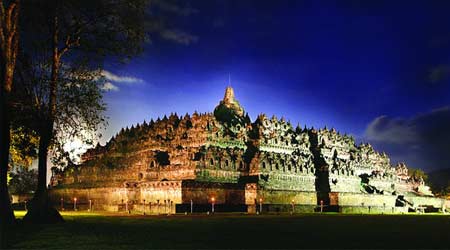 Powstała w VIII i IX w. świątynia Borobudur na Jawie (fot. Ministry of Culture and Tourism, Republic of Indonesia)