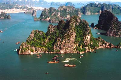 Ha Long Bay - jedna z wizytówek Wietnamu