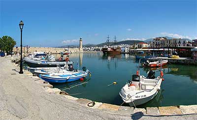 Stary wenecki port w Rethymnonie.
