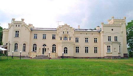 Widok na Pałac w Krześlicach