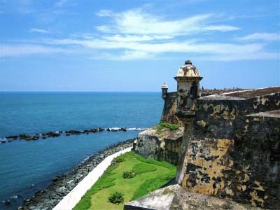 Twierdza Castillo de San Pedro de la Roca na przedmieściach Santiago de Cuba.