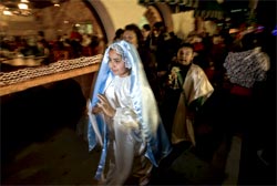 Las Posadas - procesja bożonarodzeniowa w Meksyku