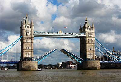 Most Tower Bridge w Londynie, fot.wikimedia.org/Mvkulkarni23.