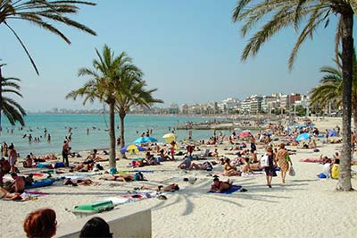 Plaża w Playa de Palma na Majorce, fot.wikimedia.org/Darkone.