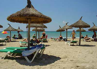 Plaża Playa de Palma na <a href='miejsce,majorka,241.html'>Majorce</a>, fot.wikimedia.org/ILA-boy, licencja GPL