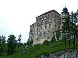 Zamek w Pieskowej Skale w Ojcowskim Parku Narodowym