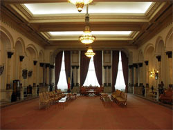 Jedna z sal Pałacu Parlamentu w Bukareszcie
