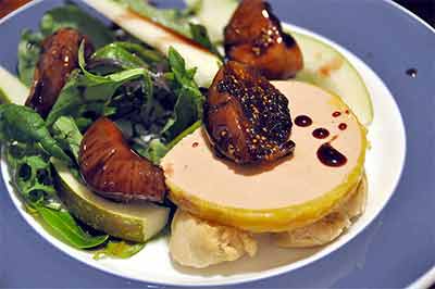 Foie gras, czyl Pasztet strasburski - przysmak kuchni francuskiej. Fot. wikimedia.org/cyclonebill, licencja CC BY-SA 2.0.